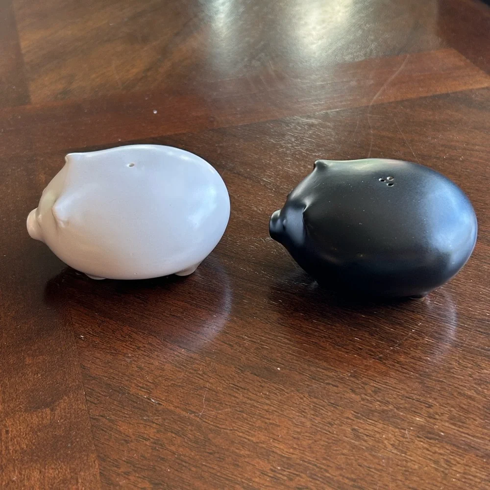 Jonathan Adler Pig Salt and Pepper Shakers